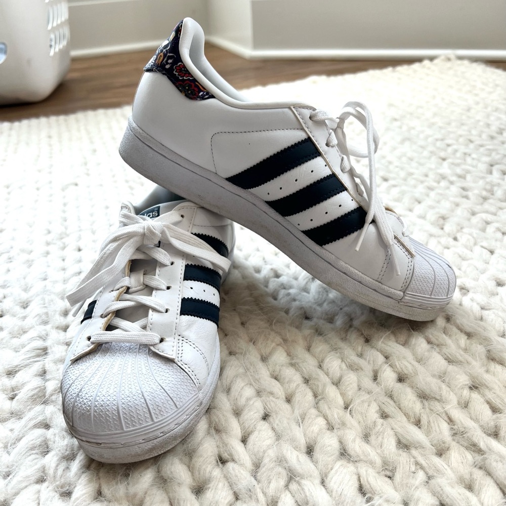Adidas Superstar navy